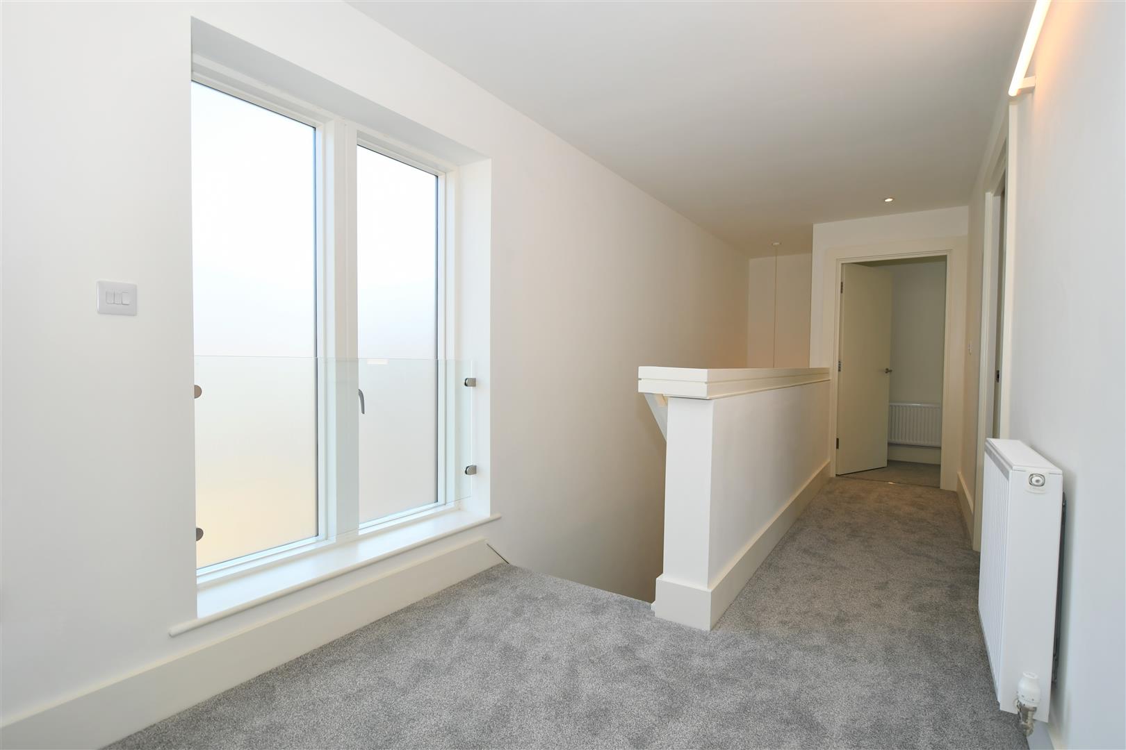 SAMPLE FIRST FLOOR LANDING PHOTO